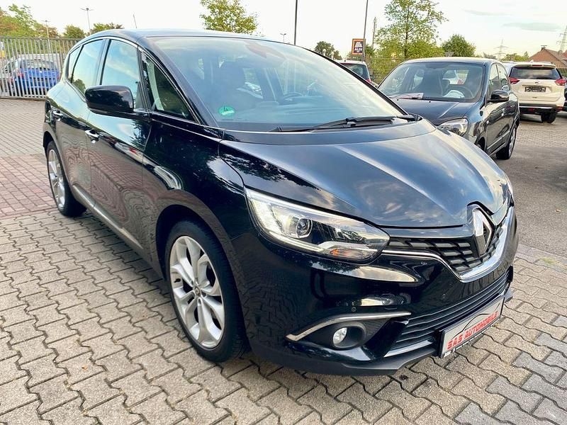 Sternenschwarz Gebraucht 2017 Renault Scénic IV Experience Van / Kleinbus | 11.500 € (Fairer Preis) - Bild 1/4