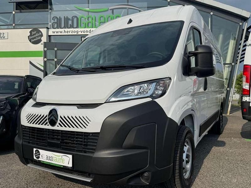 Hell weiß Neu 2025 Citroën Jumper Van / Kleinbus | 29.995 € (Fairer Preis) - Bild 1/4
