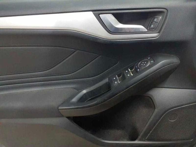 Gebraucht Ford Focus Cool & Connect 150 PS (110 kW) 2020 Blau Limousine