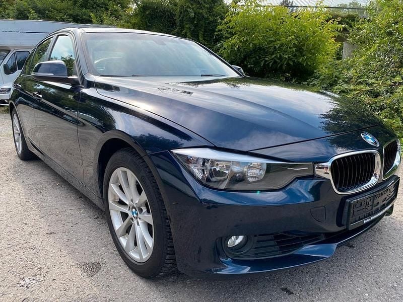 Gebraucht BMW 328 245 PS (180 kW) 2012 Blau Limousine