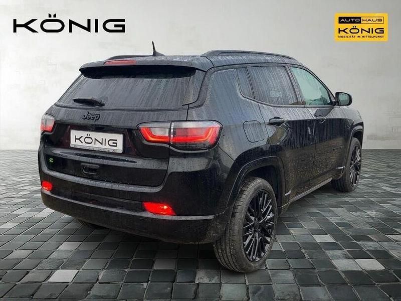 Gebraucht Jeep Compass Altitude 131 PS (96 kW) 2023 Schwarz SUV