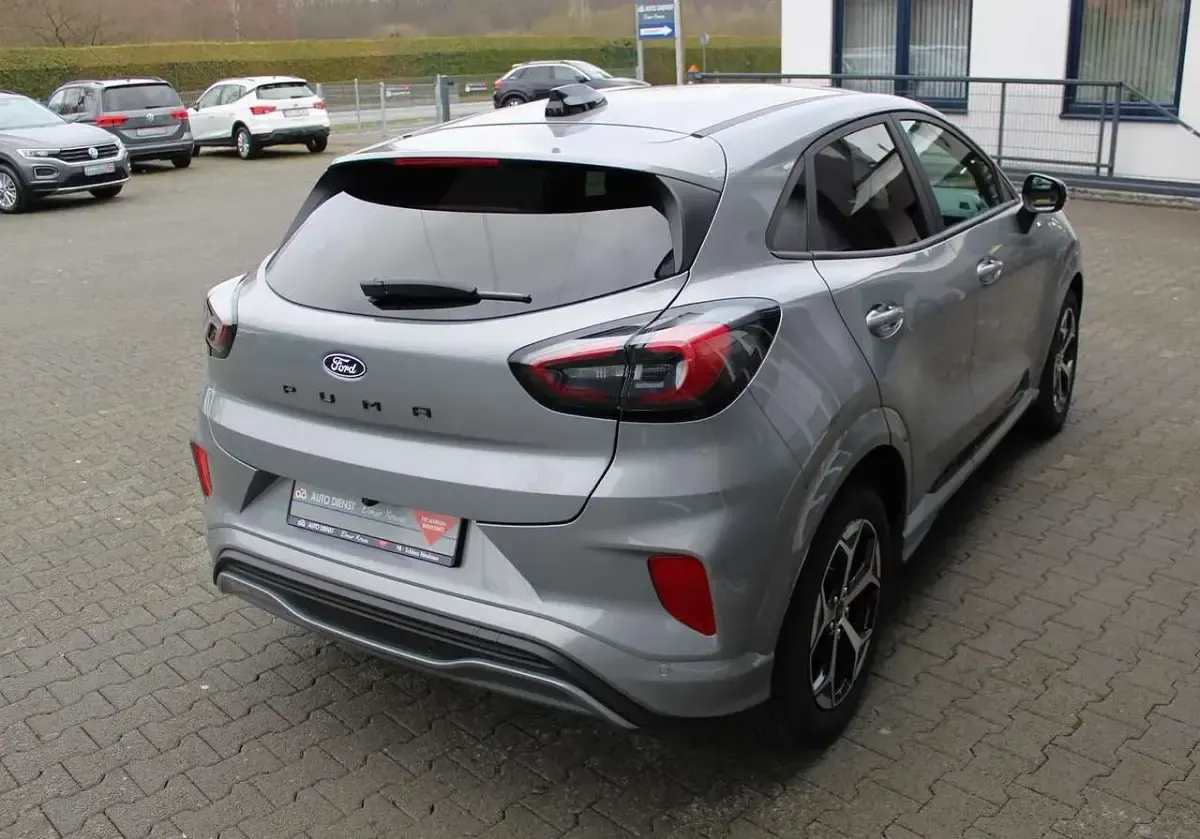 Gebraucht Ford Puma ST-Line 125 PS (91 kW) 2025 Silber SUV
