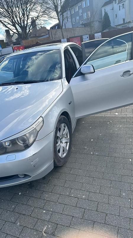 Gebraucht BMW 523 192 PS (141 kW) 2007 Limousine