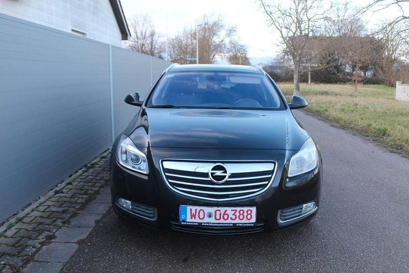 Gebraucht Opel Insignia Innovation 131 PS (96 kW) 2012 Schwarz Kombi