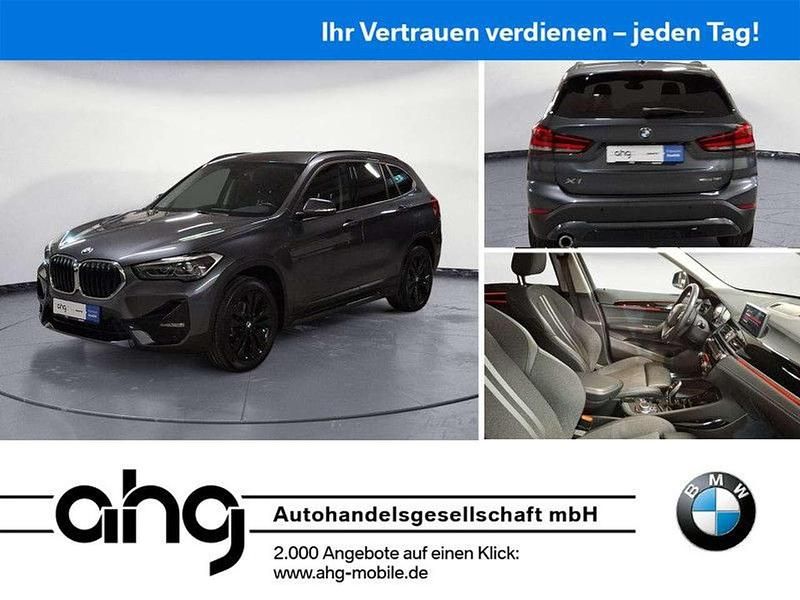 Mineral grau metallic Gebraucht 2022 BMW X1 Sport Line SUV | 27.930 € (Etwas zu teuer) - Bild 1/4