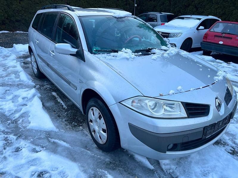 Gebraucht Renault Mégane II Avantage 111 PS (81 kW) 2006 Grau Limousine