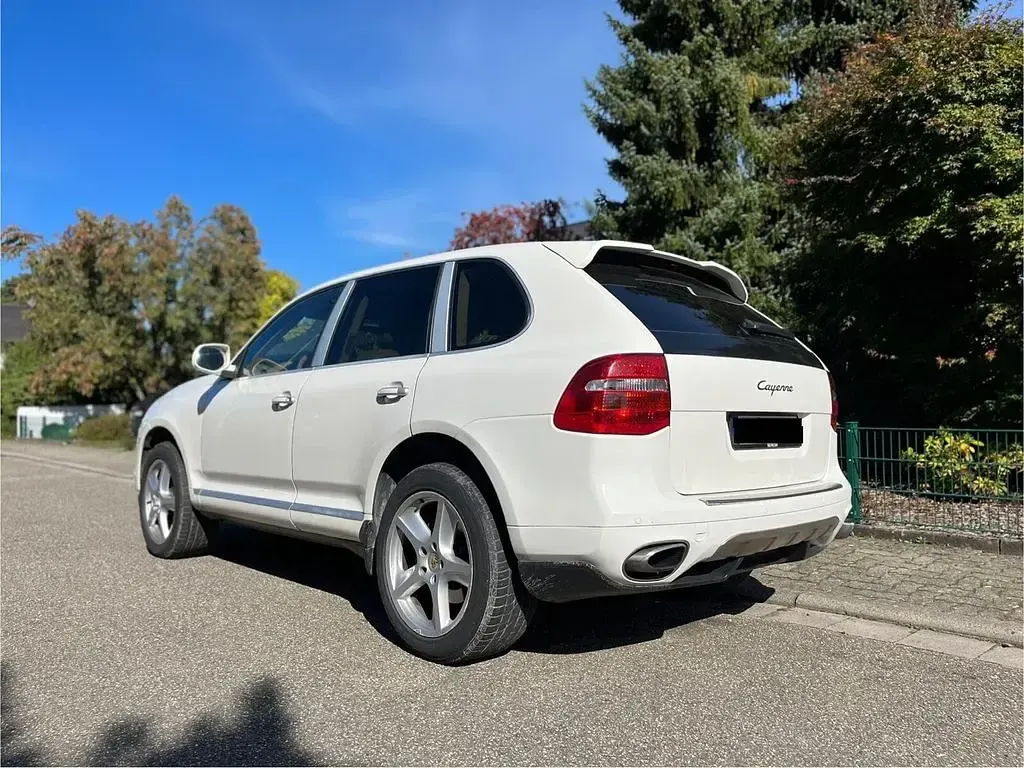 Gebraucht Porsche Cayenne 241 PS (177 kW) 2010 Weiß SUV
