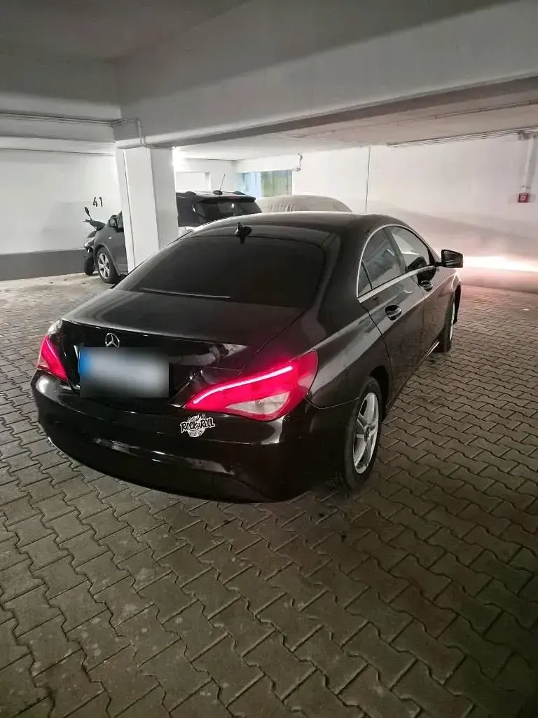 Gebraucht Mercedes CLA180 109 PS (80 kW) 2017 Schwarz Limousine