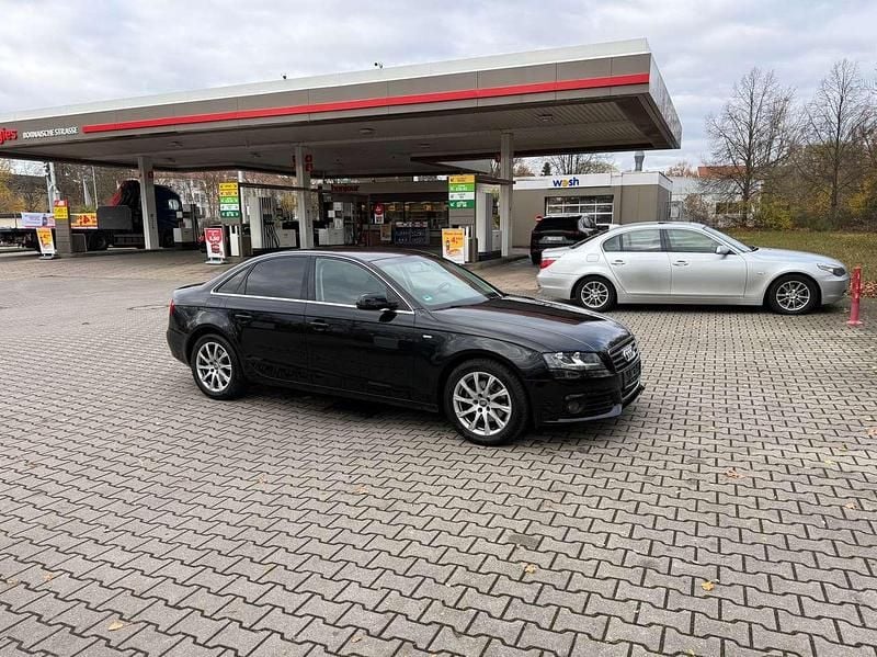 Schwarz Gebraucht 2011 Audi A4 S-Line Limousine | 5.500 € (Superpreis) - Bild 1/4