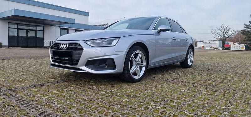 Gebraucht Audi A4 Ambiente 204 PS (150 kW) 2023 Silber Limousine