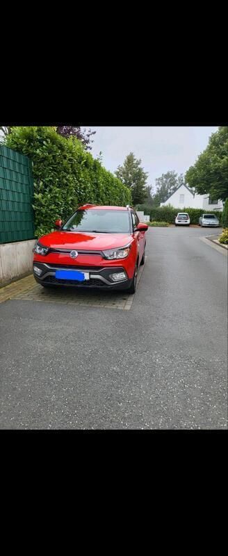 Rot Gebraucht 2018 Ssangyong XLV SUV | 9.999 € - Bild 1/4