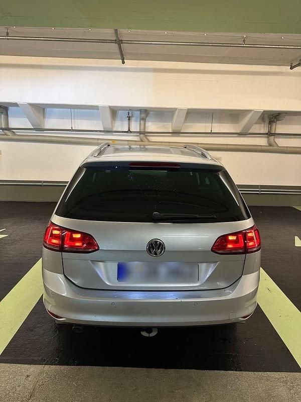 Gebraucht VW Golf VII Allstar 110 PS (80 kW) 2016 Grau Kombi