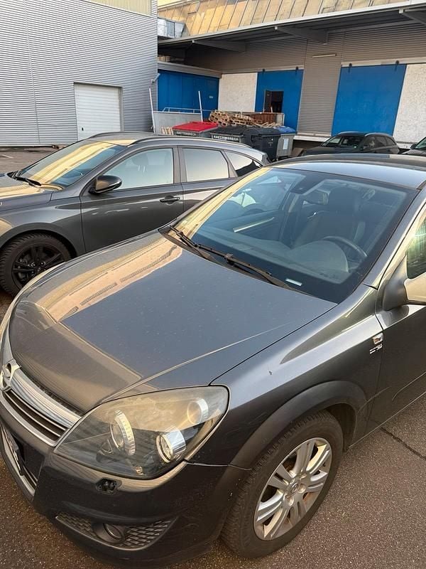 Gebraucht Opel Astra 116 PS (85 kW) 2009 Grau Kleinwagen
