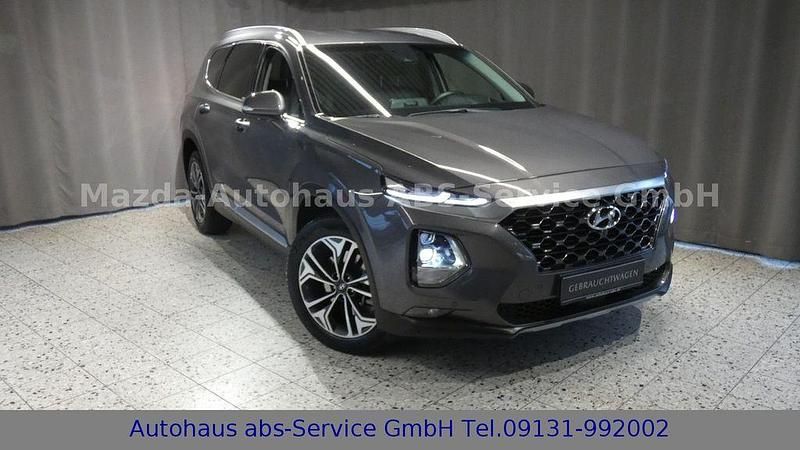 Grau Gebraucht 2020 Hyundai Santa Fe Premium SUV | 28.785 € (Guter Preis) - Bild 1/3