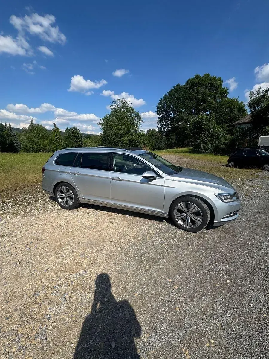 Gebraucht VW Passat Comfortline 239 PS (175 kW) 2015 Silber Kombi