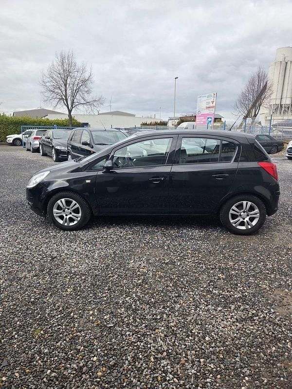 Gebraucht Opel Corsa 75 PS (55 kW) 2008 Schwarz Kleinwagen