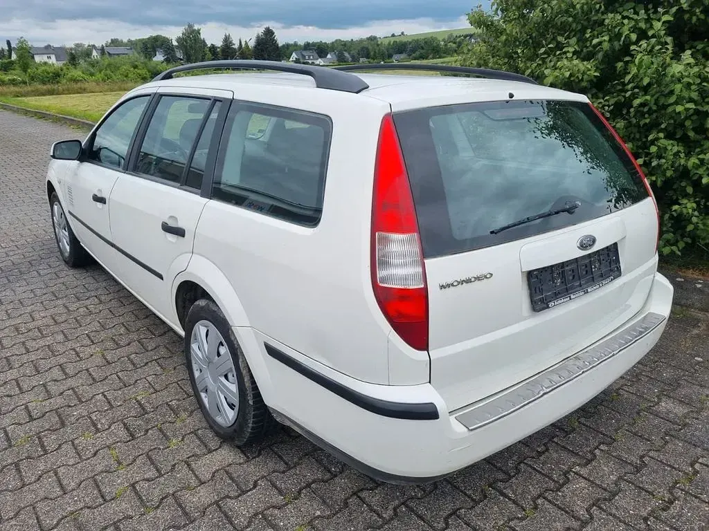 Gebraucht Ford Mondeo 110 PS (80 kW) 2006 Weiß Limousine