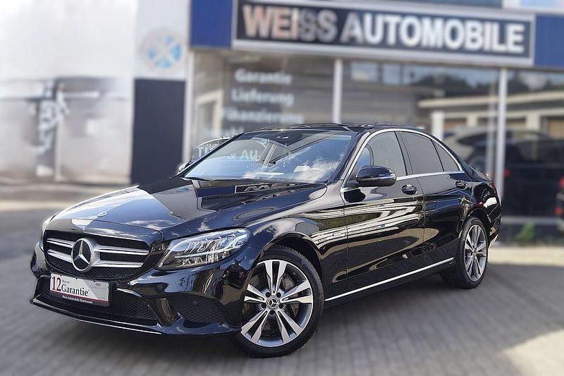 Schwarz Gebraucht 2021 Mercedes C300e Limousine | 24.990 € (Fairer Preis) - Bild 1/4