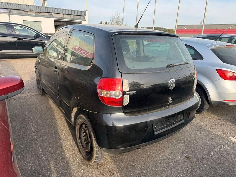 Second-hand VW Fox 58 CP (42 kW) 2011 Negru Hatchback