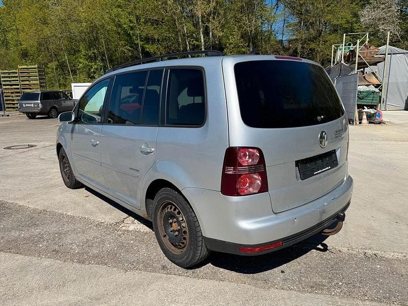 Gebraucht VW Touran United 140 PS (102 kW) 2009 Silber Van / Kleinbus