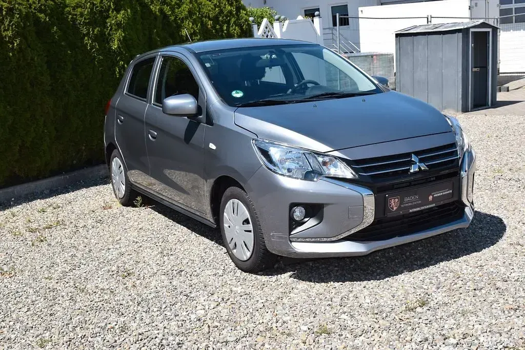 Gebraucht Mitsubishi Space Star Select 71 PS (52 kW) 2022 Grau Kleinwagen