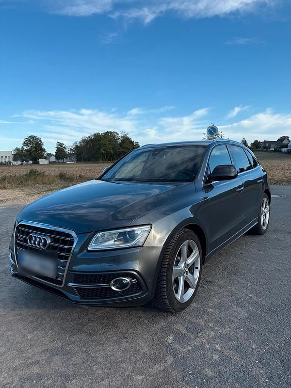 Grau Gebraucht 2015 Audi SQ5 SUV | 19.900 € (Superpreis) - Bild 1/4