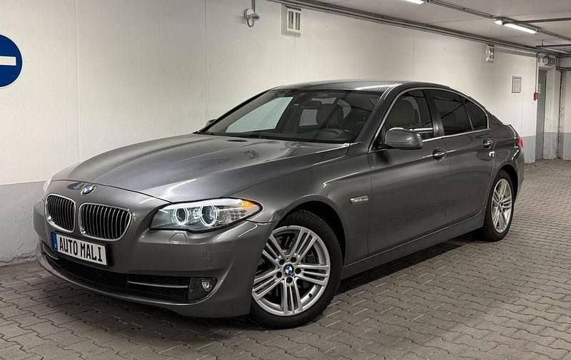 Gebraucht BMW 530 245 PS (180 kW) 2010 Grau Limousine