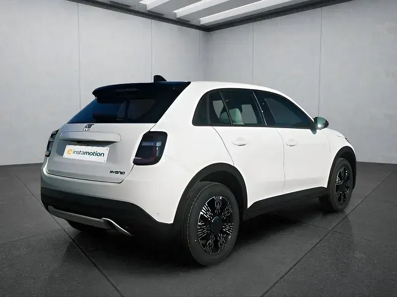 Neu Fiat 600 110 PS (80 kW) 2026 Weiß SUV