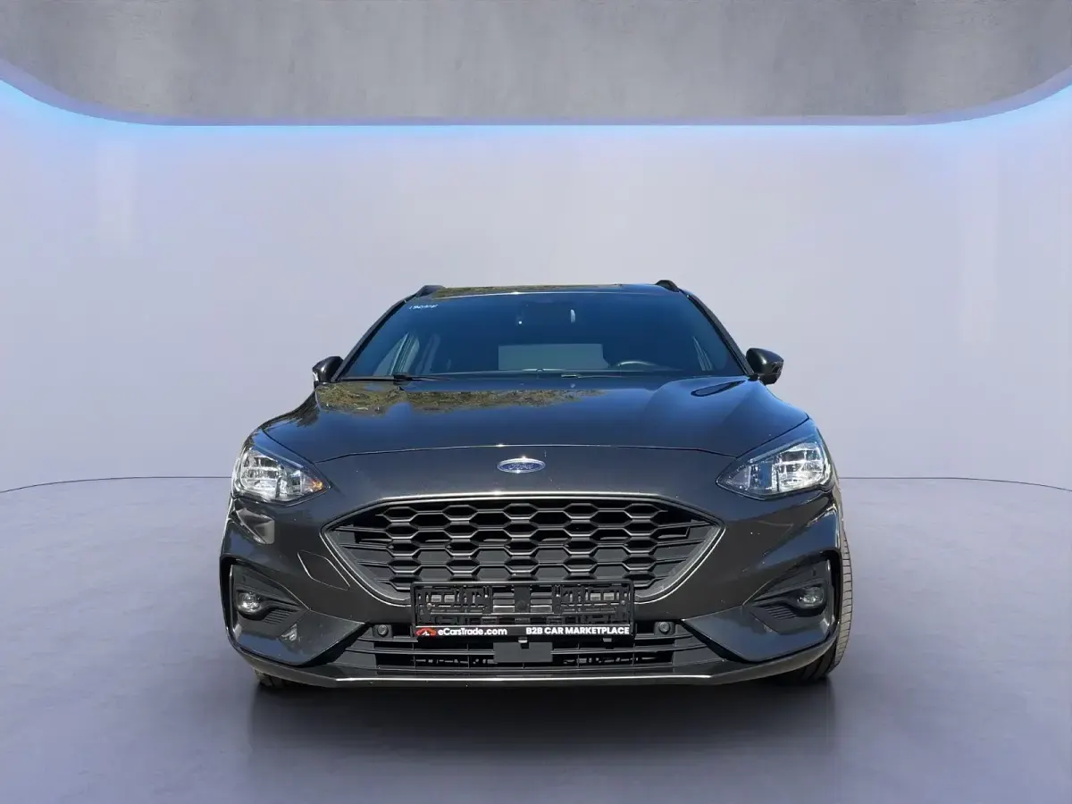 Gebraucht Ford Focus ST-Line 125 PS (91 kW) 2021 Grau Kombi