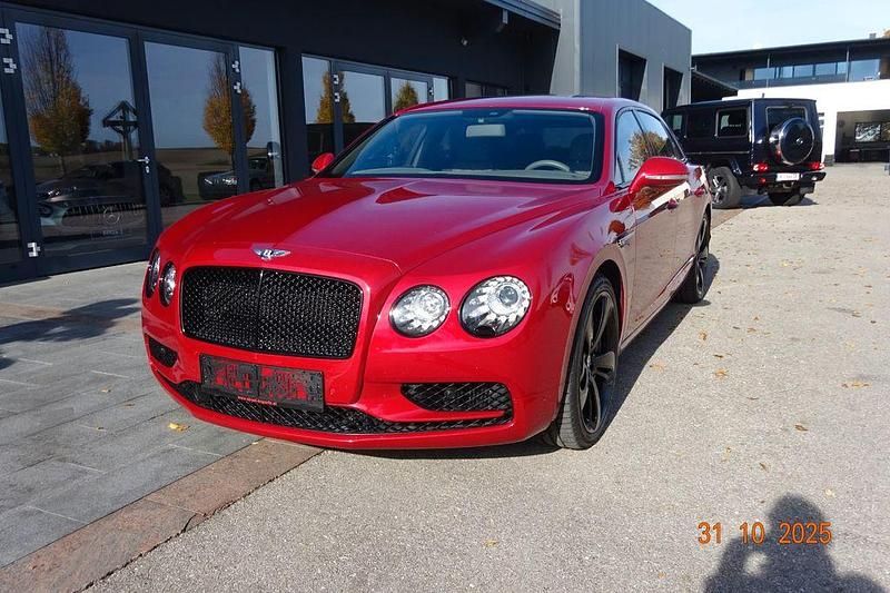 Rot Gebraucht 2017 Bentley Flying Spur Limousine | 124.000 € - Bild 1/4
