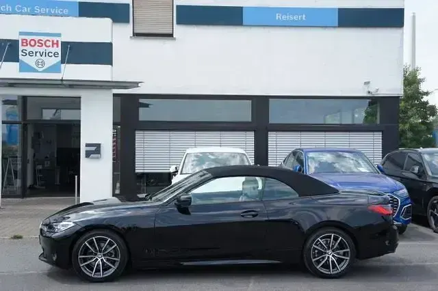 Gebraucht BMW 420 Cabriolet Sport Line 190 PS (139 kW) 2023 Schwarz Cabrio