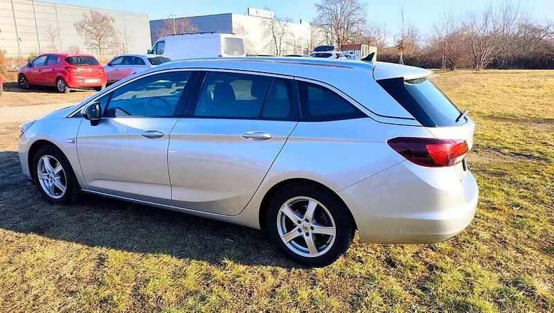Gebraucht Opel Astra Elegance 105 PS (77 kW) 2020 Grau Kombi