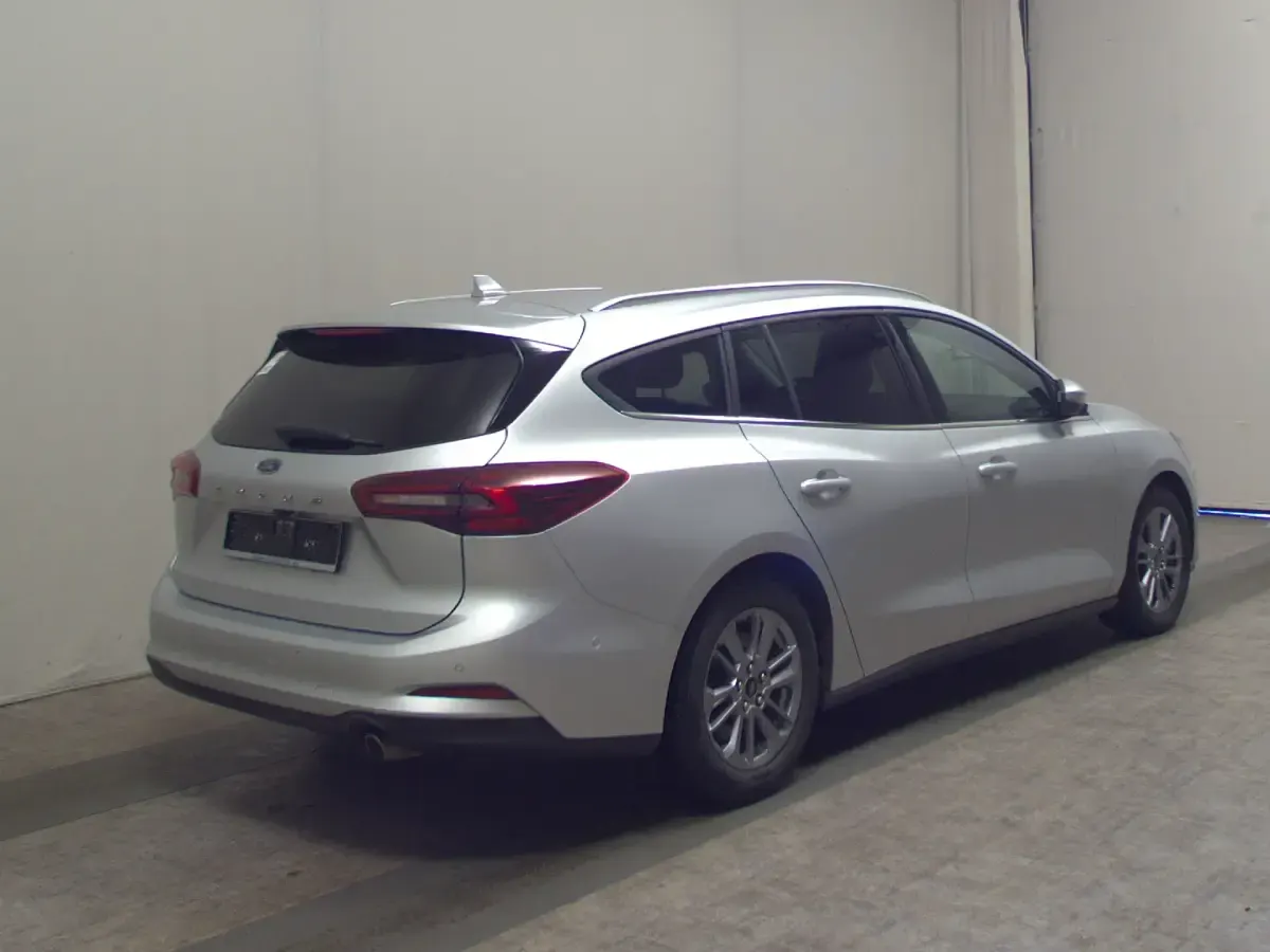 Gebraucht Ford Focus Titanium X 116 PS (85 kW) 2023 Silber