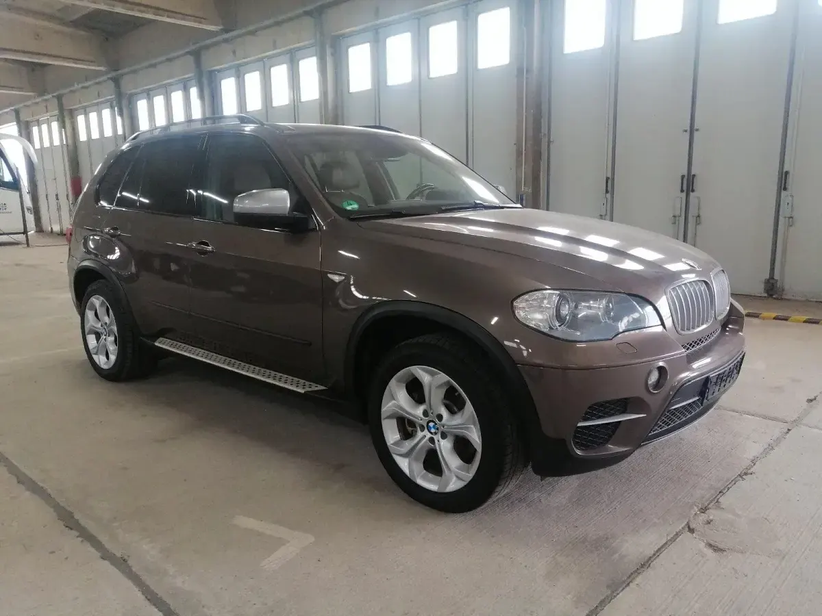 Gebraucht BMW X5 306 PS (225 kW) 2012 Braun SUV