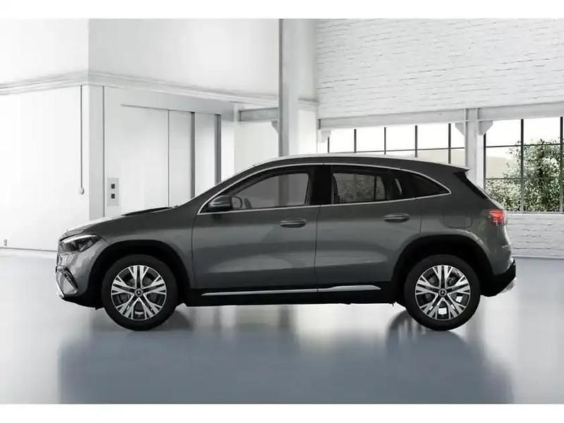 Gebraucht Mercedes GLA180 Progressive 136 PS (100 kW) 2024 Grau metalliclack mountaingrau SUV