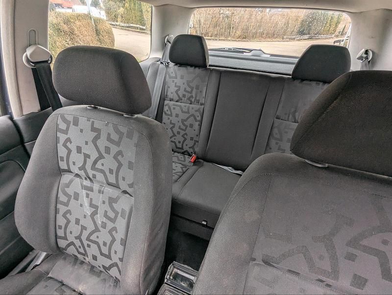 Gebraucht VW Golf IV 75 PS (55 kW) 2000 Blau Kleinwagen