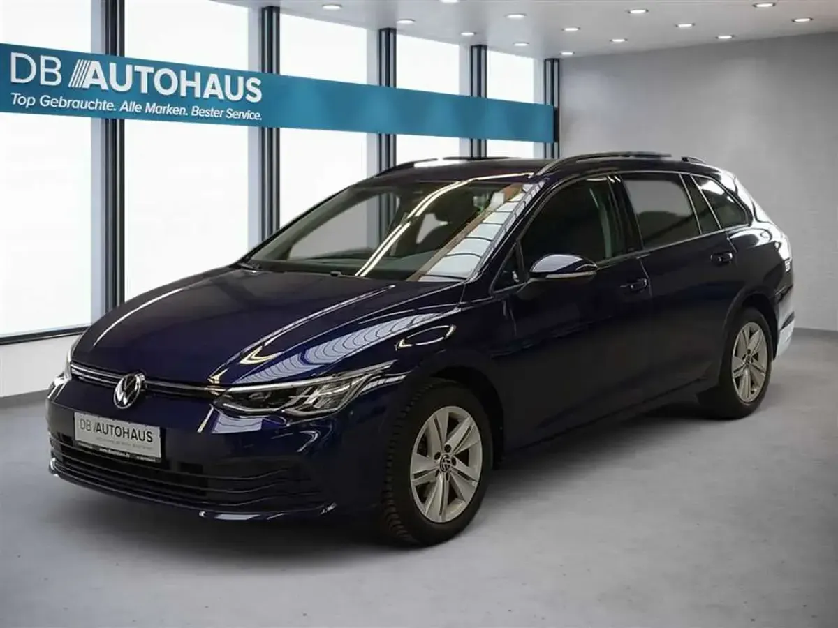 Gebraucht VW Golf VIII Life 110 PS (80 kW) 2023 Kombi