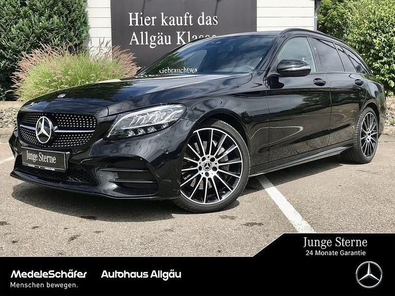Schwarz Gebraucht 2020 Mercedes C300 AMG Limousine | 31.980 € (Fairer Preis) - Bild 1/4