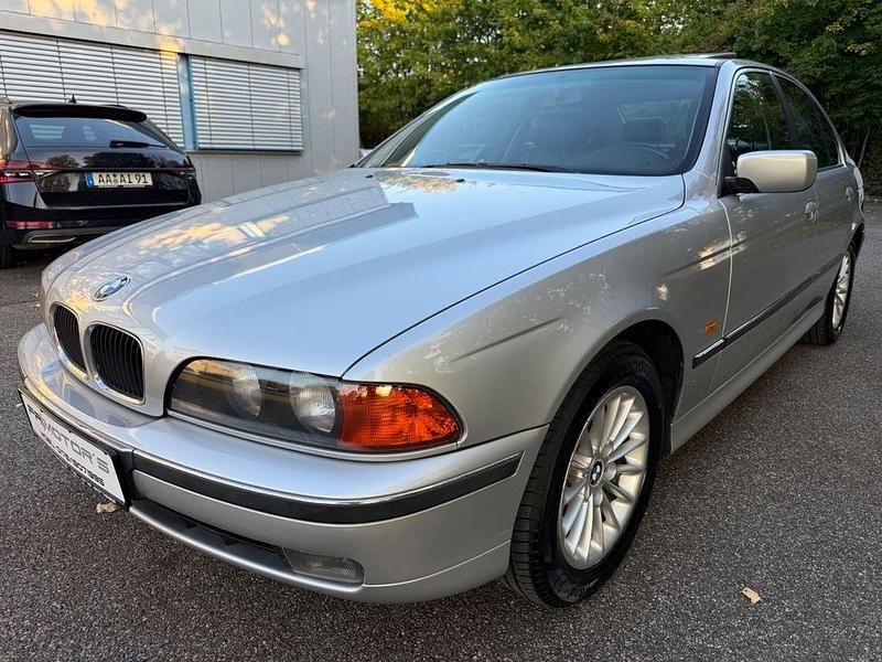 Silber Gebraucht 1998 BMW 523 Exclusive Limousine | 5.490 € (Fairer Preis) - Bild 1/4