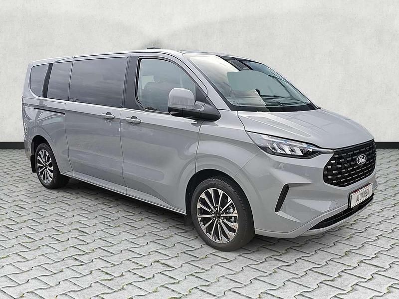 Neu Ford Tourneo Titanium X 170 PS (125 kW) 2025 Magneticgrau metallic Van / Kleinbus