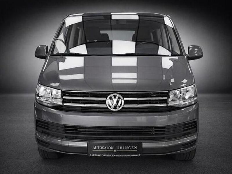 Usado VW Multivan Comfortline 150 HP (110 kW) 2017 Andere Monovolume