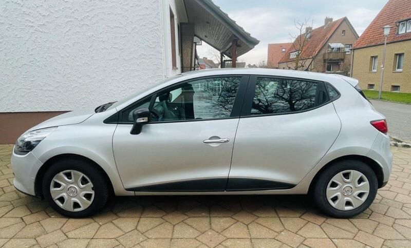 Silber Gebraucht 2014 Renault Clio IV Expression Kleinwagen | 4.700 € (Fairer Preis) - Bild 1/4