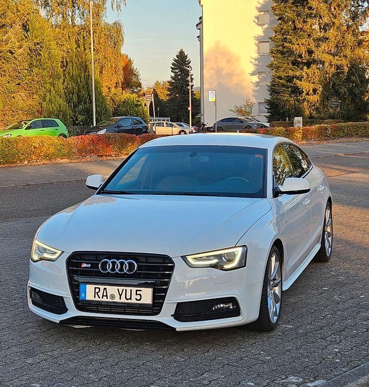 Weiß Gebraucht 2012 Audi A5 Sportback S-Line Kleinwagen | 15.700 € (Etwas zu teuer) - Bild 1/4