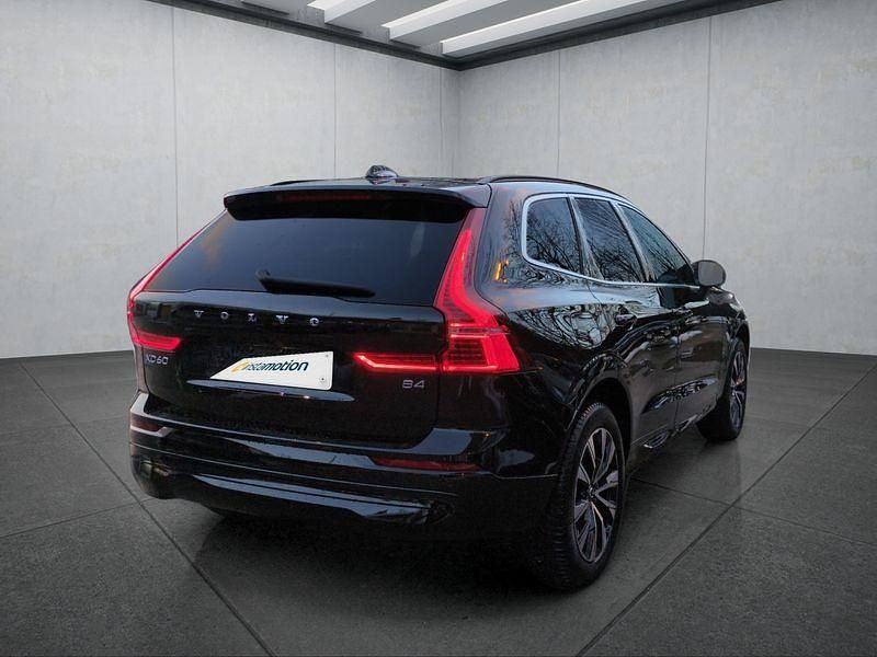 Gebraucht Volvo XC60 Core 197 PS (144 kW) 2023 Schwarz SUV
