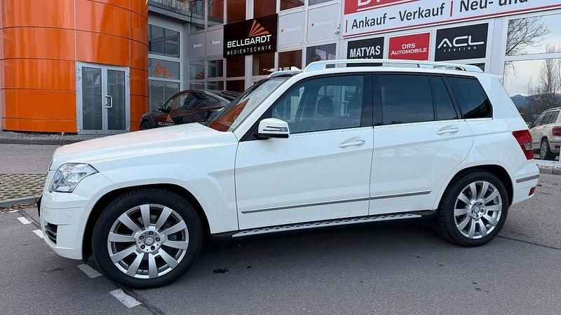 Gebraucht Mercedes GLK300 Sport 231 PS (169 kW) 2010 Weiß (calcitweiss  unilack) SUV