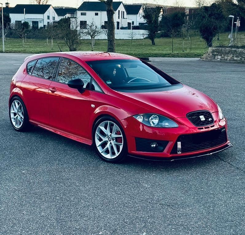 Gebraucht Seat Leon CUPRA 265 PS (194 kW) 2011 Rot Limousine
