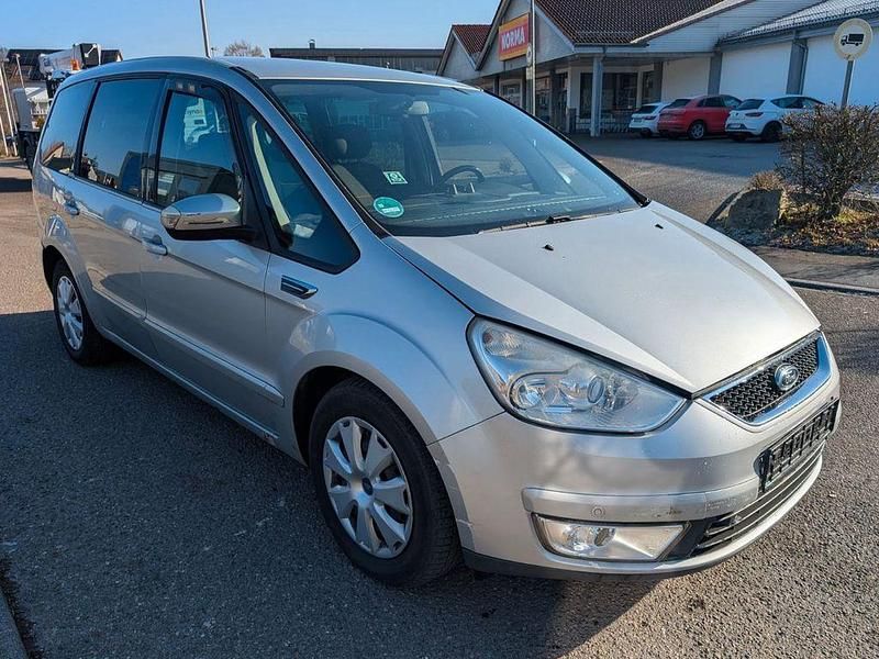 Kristallsilber metallic Gebraucht 2007 Ford Galaxy Trend Van / Kleinbus | 2.200 € (Fairer Preis) - Bild 1/4
