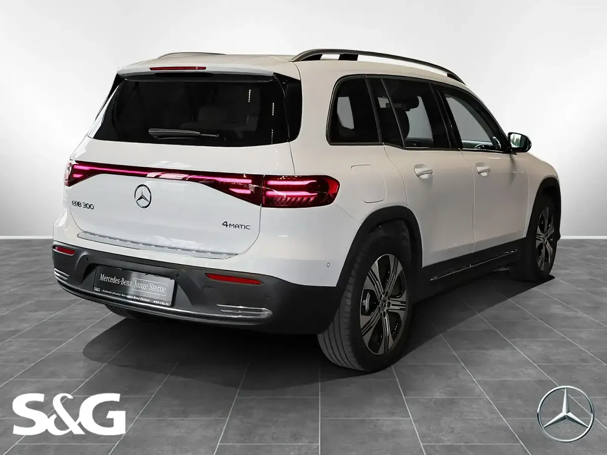 Gebraucht Mercedes EQB300 167 kW (228 PS) 2025 Unilack polarweiß SUV