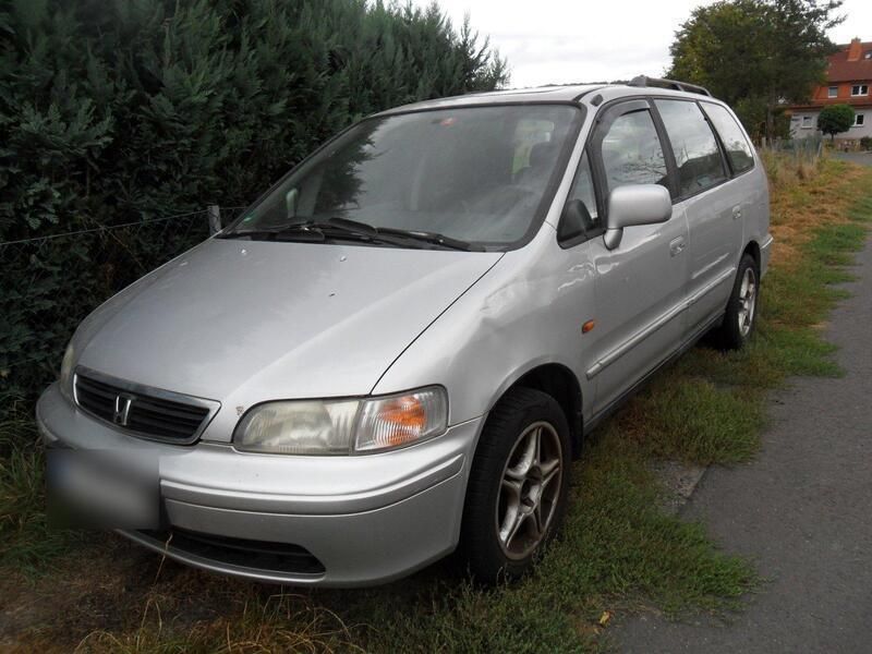 Silber Gebraucht 1999 Honda Shuttle Van / Kleinbus | 1.700 € - Bild 1/4