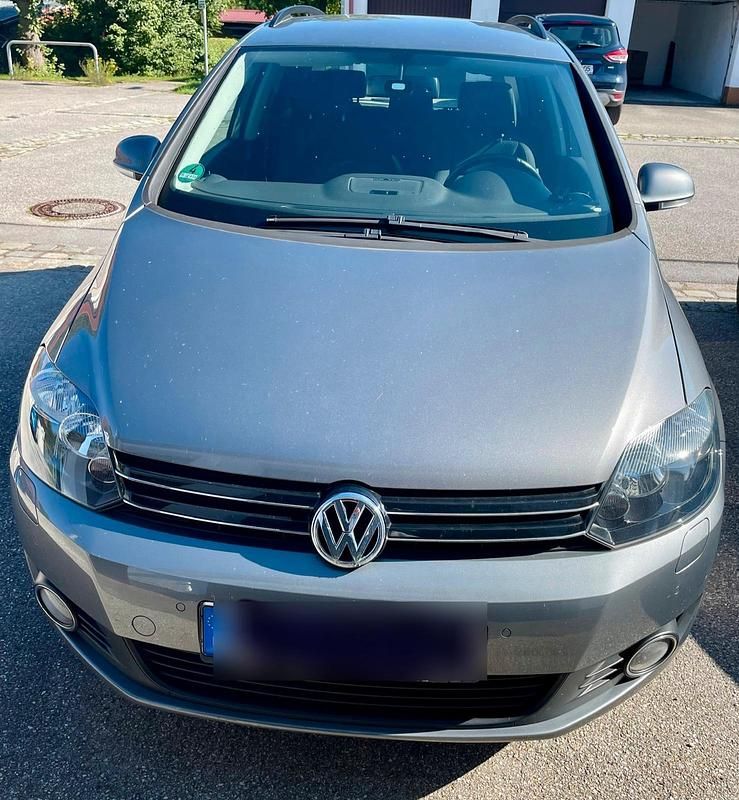 Grau Gebraucht 2009 VW Golf Plus Cross Van / Kleinbus | 4.750 € (Fairer Preis) - Bild 1/4